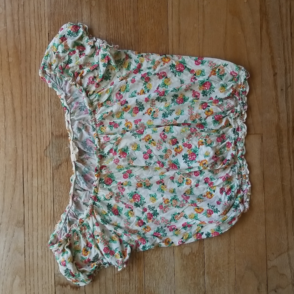 Pins and Needles Cropped Flower Top Size Small